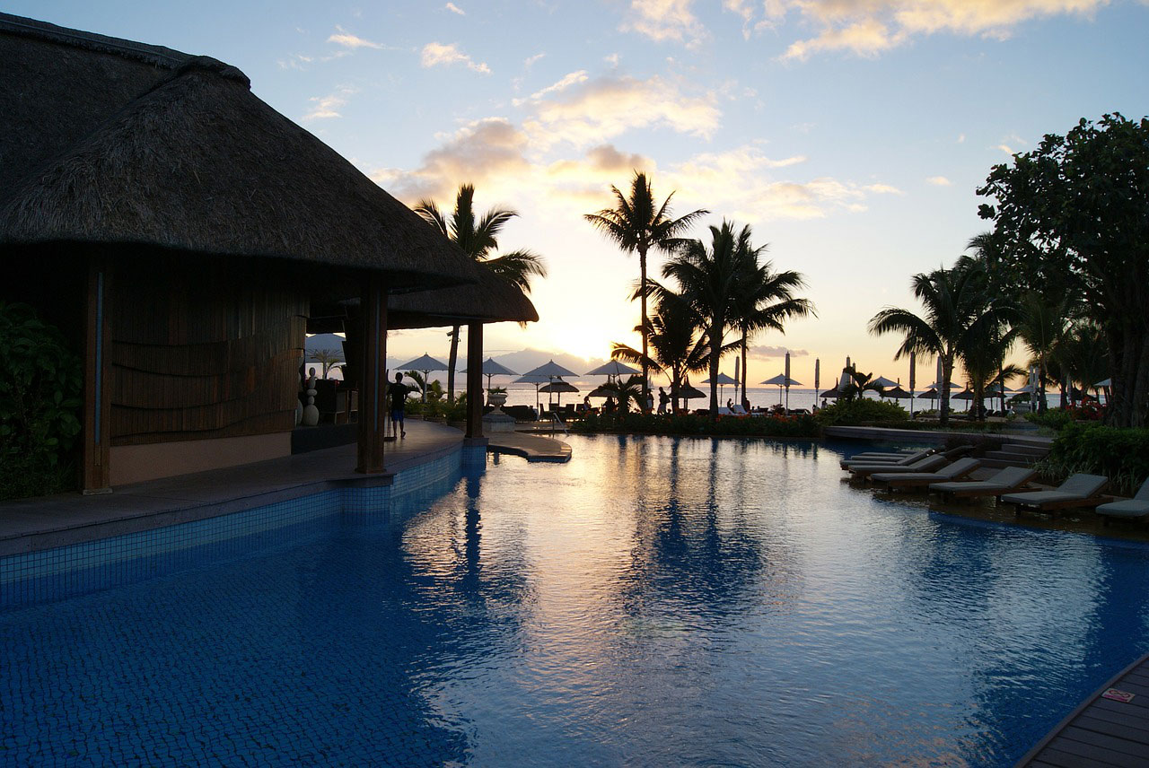 Pool next to the Bungalow